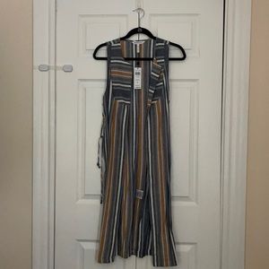BCBG sleeveless vest